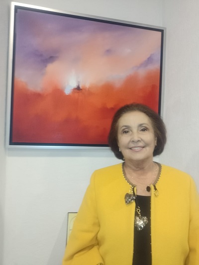 MAESTRA MARÍA ISABEL DE LINCE “LA ARTISTA DE LA LUZ”, INAUGURÓ EXPOSICIÓN EN BOGOART