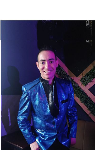 DAVID GRAJALES COMPOSITOR Y CANTANTE DE MÚSICA POPULAR