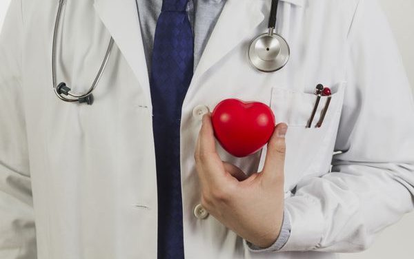LOS MEDICAMENTOS Y LOS HÁBITOS SALUDABLES: UNA DUPLA QUE PUEDE SALVAR MILES DE CORAZONES