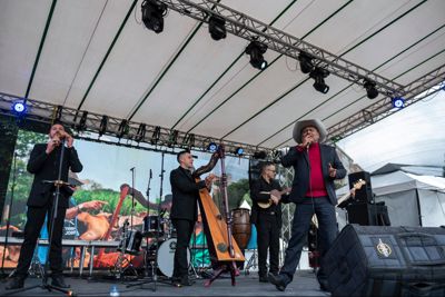 AGENDA CULTURAL PARA EL LUNES FESTIVO EN EXPOARTESANÍAS 2025