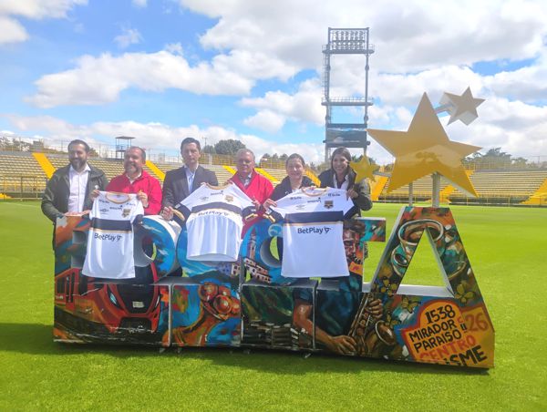 PRESENTACIÓN OFICIAL DE INTERNACIONAL DE BOGOTA COMO PRIMER CLUB QUE INTEGRA OFICIALMENTE LA MARCA CIUDAD EN SU CAMISETA