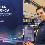 ACTOR COLOMBIANO RONALD TORRES MORA PRESENTA EL LIBRO “VOZ CON PRESENCIA”, TÉCNICA Y CUIDADO VOCAL PARA PROFESIONALES DE LA VOZ