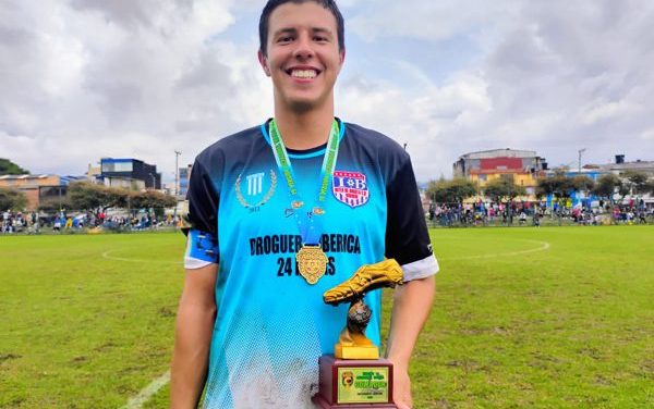 SANTIAGO ARENAS BOTÍN DE ORO Y CAMPEÓN CON INTER DE BOGOTÁ EN LA EDICIÓN 19 DEL TORNEO JUVENIL TABORA