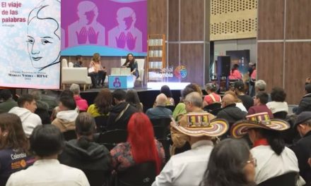 PRESENTACIÓN DEL LIBRO DE POESÍA DE RTVC, “EL VIAJE DE LAS PALABRAS”