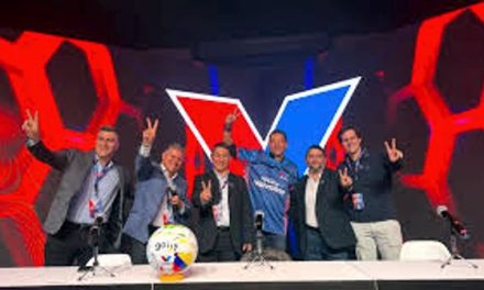 ÓSCAR CÓRDOBA SE UNE AL TEAM VALVOLINE COLOMBIA: LA LEYENDA DE LA SELECCIÓN LIDERA UN EQUIPO DE 14 FIGURAS DEL DEPORTE, EL PERIODISMO Y EL ENTRETENIMIENTO