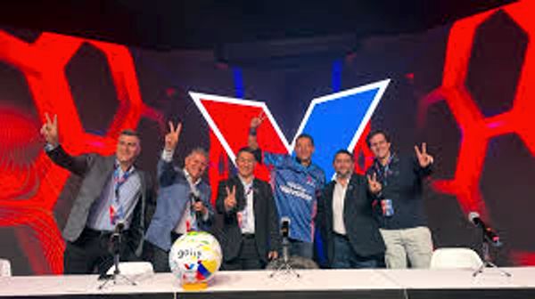 ÓSCAR CÓRDOBA SE UNE AL TEAM VALVOLINE COLOMBIA: LA LEYENDA DE LA SELECCIÓN LIDERA UN EQUIPO DE 14 FIGURAS DEL DEPORTE, EL PERIODISMO Y EL ENTRETENIMIENTO
