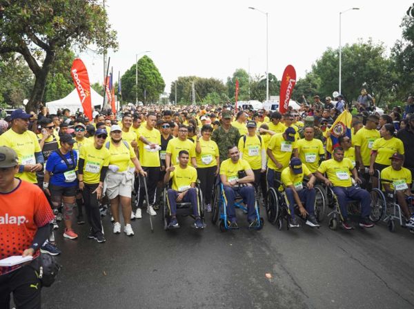 GANADORES DE LA CARRERA POR LOS HÉROES