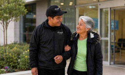 FIXIT CONSOLIDA LA ATENCIÓN A SEGMENTOS SILVER Y HÉROES COMO EJES DE SU ESTRATEGIA DE ASISTENCIA INTEGRAL EN COLOMBIA