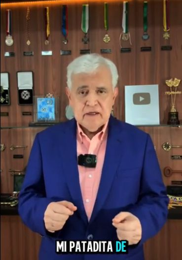 JORGE BARÓN LE OFRECE SU HISTÓRICA “PATADITA DE LA BUENA SUERTE” A COLOMBIA Y LANZA ADVERTENCIA: “PODRÍA SER LA ÚLTIMA”