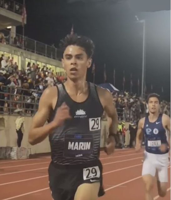 PEDRO MARÍN ESTABLECIÓ RÉCORD NACIONAL Y SURAMERICANO EN LA PRUEBA DE 5.000 METROS EN EL PAYTON JORDAN