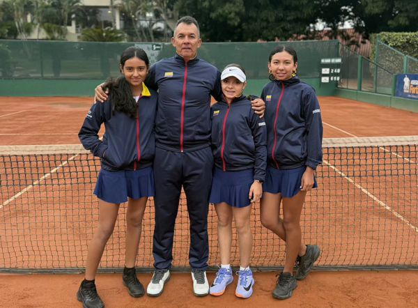 EL EQUIPO FEMENINO DE COLOMBIA CONSIGUIÓ EL TERCER LUGAR EN EL SUDAMERICANO SUB-12 DE BOLIVIA