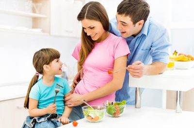 EL RETO DE PREDICAR CON EL EJEMPLO: LA PRESIÓN POR UNA VIDA SALUDABLE EN FAMILIA