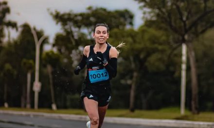 LAURA ESPINOSA SE CONSAGRÓ CAMPEONA EN LOS 21K DE LA MARATON DE PORTO ALEGRE BRASIL