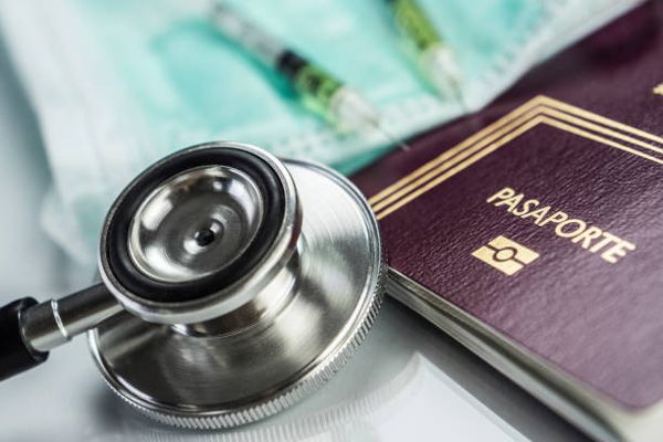 MÉDICOS LATINOAMERICANOS: LAS 7 MENTIRAS QUE LES ESTÁN CONTANDO PARA MIGRAR A EUROPA