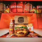 EL MOOD DE LA NOCHE SE DEFINE EN LA PREVIA: SMIRNOFF Y BURGER KING HACEN OFICIAL EL VERDADERO COMIENZO DE LA NOCHE