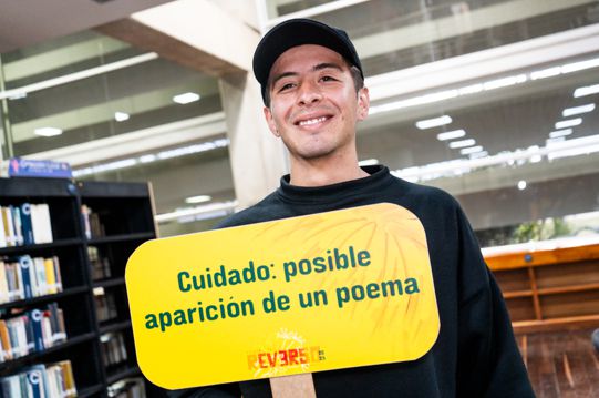 REVERSO BOGOTÁ 2026 PONE LA POESÍA EN VOZ ALTA Y ABRE UNA NUEVA CATEGORÍA PARA LA ORALIDAD