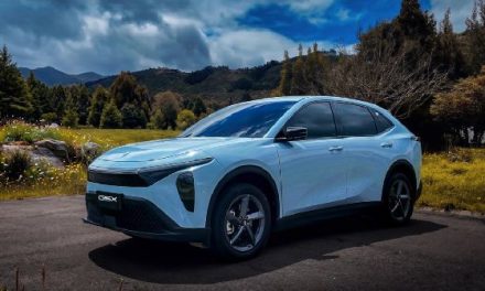 LLEGA LA GSX DE JMEV CON HASTA 610 KM DE AUTONOMÍA Y A UN PRECIO DE LANZAMIENTO INCREÍBLE