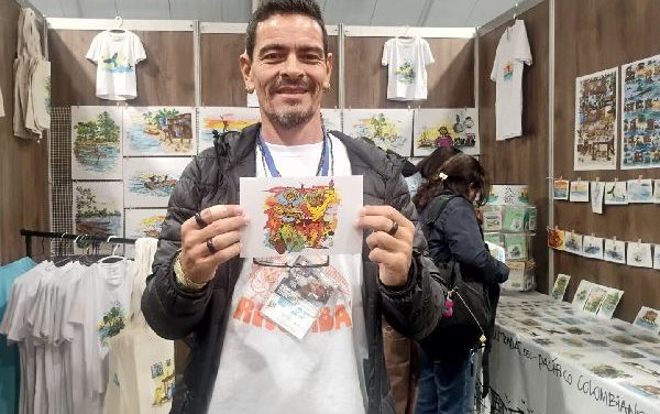 EL “VAGABUNDO ILUSTRADOR DEL PACÍFICO” FUE UNO DE LOS EXPOSITORES EN EL PABELLÓN PETRONIO ÁLVAREZ DE LA FERIA DEL HOGAR 2026