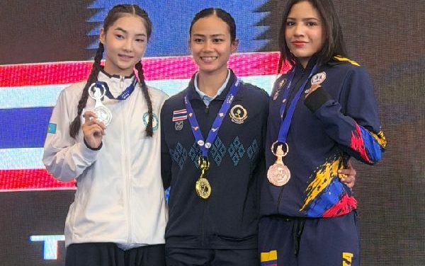 TIFFANY CEBALLOS FUE MEDALLISTA EN EL MUNDIAL DE MUAYTHAI, EN KOSOVO