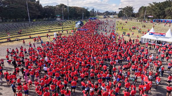 LA EDICIÓN 2026 DE LA BIMBO GLOBAL RACE BOGOTÁ FUE UNA CELEBRACIÓN DE DEPORTE, BIENESTAR Y SOLIDARIDAD CON 11.000 CORREDORES.
