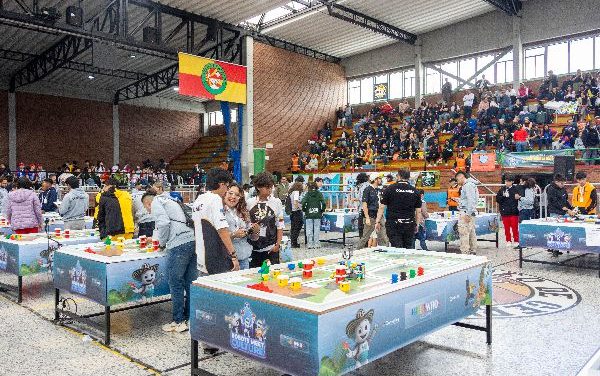 EL REFOUS REPRESENTARÁ A COLOMBIA EN LA FINAL INTERNACIONAL DE LA WORLD ROBOT OLYMPIAD EN PUERTO RICO