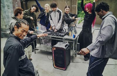 SONY AMPLÍA SU LÍNEA ULT POWER SOUND CON TRES NUEVOS ALTAVOCES/BOCINAS CON REFUERZO DE GRAVES.