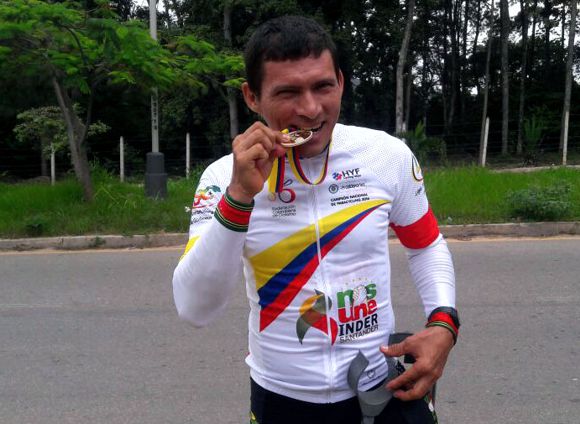 DOS OROS Y DOS PLATAS PARA GALVIS EN LOS NACIONALES