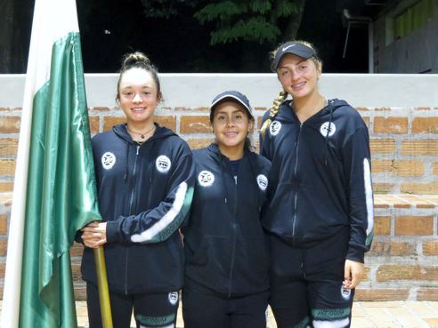 AMALIA HINESTROSA, LA ABANDERADA DE ANTIOQUIA AL NACIONAL INTERLIGAS