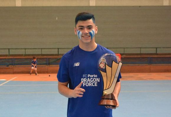 ANDRÉS CASTAÑO CAMPEÓN DE HOCKEY PATÍN CON PORTO