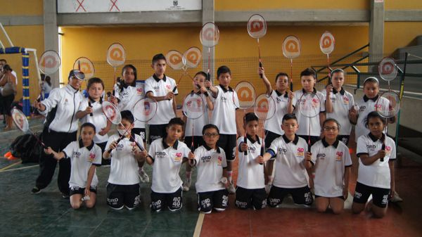 BÁDMINTON, SE ABRE PASO EN LOS COLEGIOS PÚBLICOS