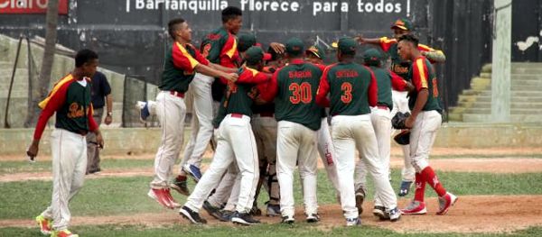 BOLÍVAR ÚNICO INVICTO EN NACIONAL DE BÉISBOL SUB 15, LUEGO DE NOQUEAR A SUCRE