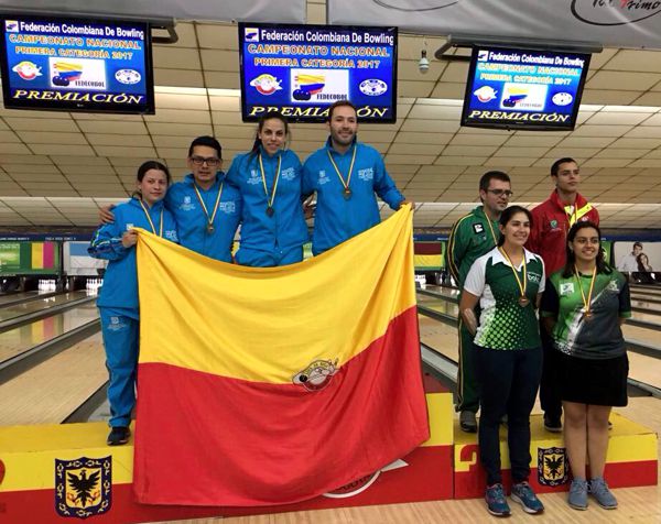 BOGOTÁ SE CORONÓ CAMPEÓN DEL NACIONAL DE BOWLING
