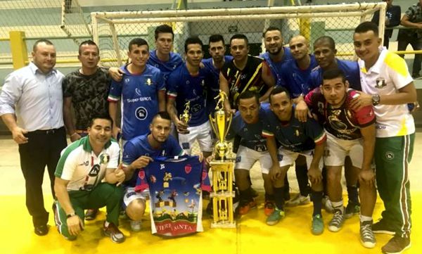 CACIQUES CAMPEÓN DEL SURAMERICANO DE CLUBES DE FÚTBOL DE SALÓN ZONA NORTE DISPUTADO EN PAJÁN, ECUADOR