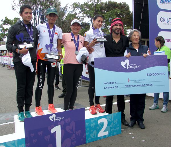 Carrera de la Mujer 2017 podio