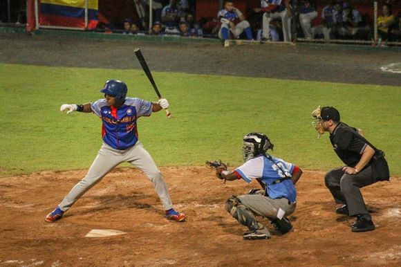COLOMBIA EN VIBRANTE JUEGO DERROTA A CUBA EN PRE-MUNDIAL