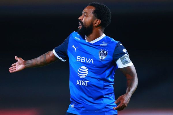 DORLAN PABÓN Y STEFAN MEDINA, TITULARES EN EL EMPATE CONTRA PUMAS