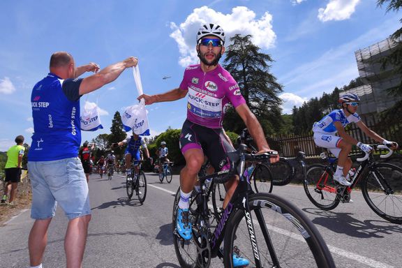 ETAPA 17 SIN SOBRESALTOS EN EL GIRO DE ITALIA