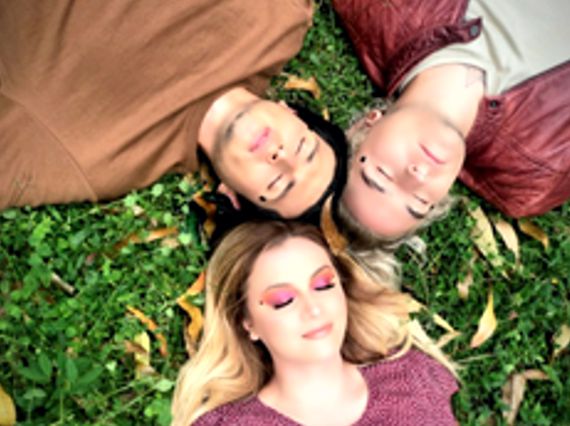 “AMAPOLAS”, LO NUEVO DE LA AGRUPACIÓN COLOMBIANA EL FEELING