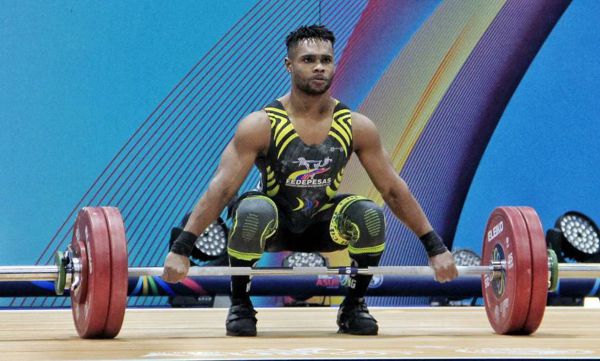 CUATRO MEDALLAS EN LEVANTAMIENTO DE PESAS DEL SURAMERICANO