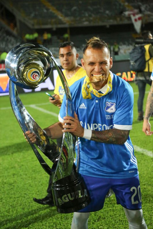 JUAN DOMINGUEZ: “ME QUIERO QUEDAR CON MILLONARIOS”