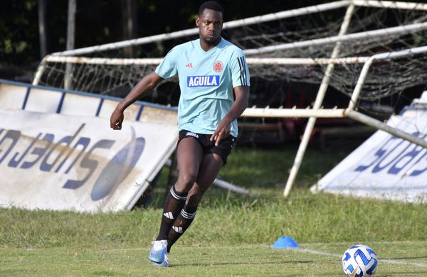 JHON JÁDER DURÁN ES SOLICITADO POR SU NUEVO CLUB Y SE RETIRA DE LA CONCENTRACIÓN