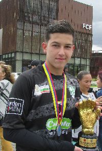 JUAN GUILLELRMO DUQUE SUBCAMPEÓN Y VALLA MENOS VENCIDA