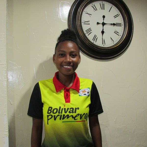 KEILLYS PAOLA LEÓN MUÑIZ, JUGADORA DE LA SELECCIÓN BOLIVAR SUB 17
