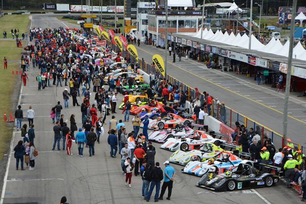 A PISTA LA EDICIÓN 32 DE LAS 6 HORAS DE BOGOTÁ EN TOCANCIPÁ