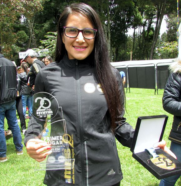 LEIDY LOZANO MANOSALVA GANADORA DE LA 10K EN LA MMB