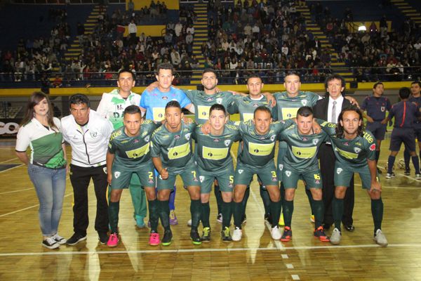 LEONES SACÓ LAS GARRAS Y DIO EL PRIMER GOLPE EN LA SEMIFINAL