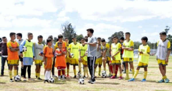 LOS NIÑOS FUERON LOS QUE GANARON EN LA GIRA GALAXY