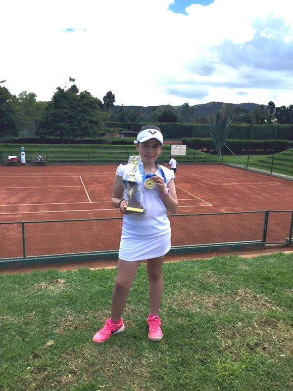 MARIA JOSÉ CUERVO, UNA ‘FUTURA PROMESA’ DEL TENIS