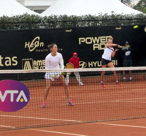 MARIANA DUQUE A LA FINAL DE DOBLES DEL CLARO COLSANITAS WTA