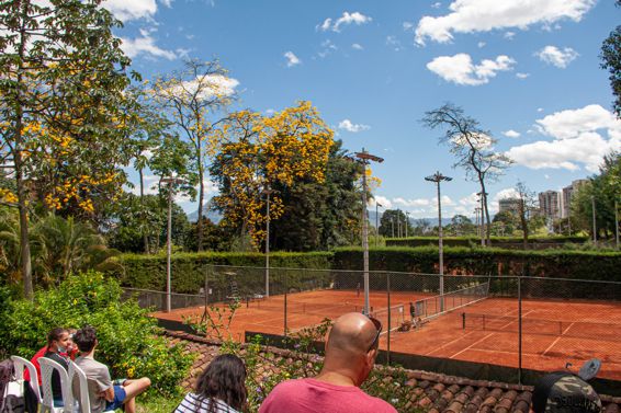 ESTE FIN DE SEMANA EN MEDELLÍN SE JUGARÁ EL PRIMER TORNEO DE TENIS DE CAMPO EN COLOMBIA CON CRITERIOS DE SOSTENIBILIDAD